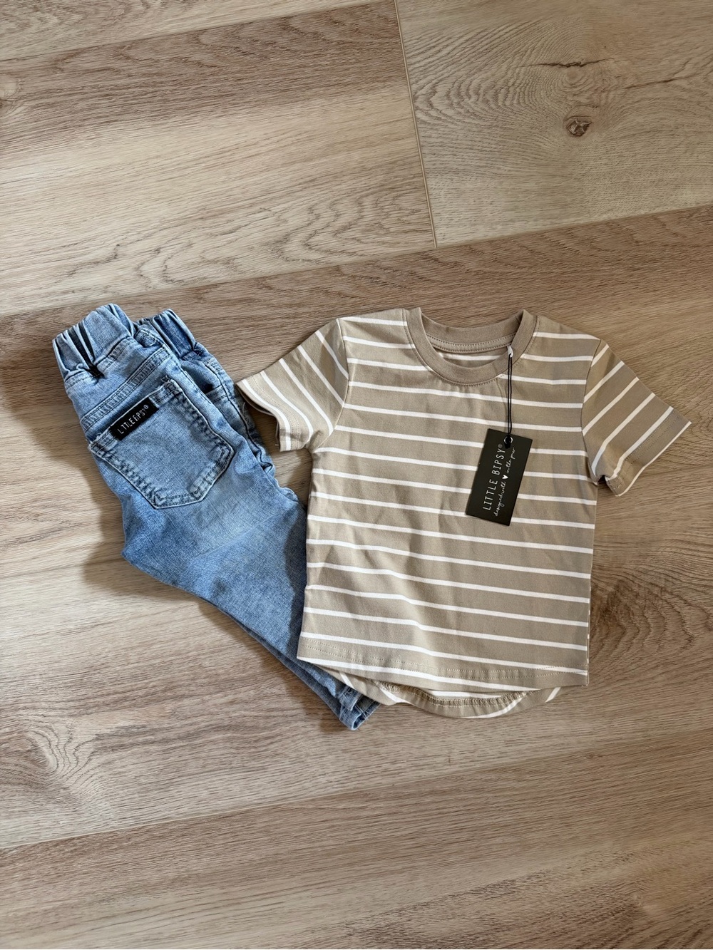 Little Bipsy Beige Striped Kids T-Shirt and Jeans